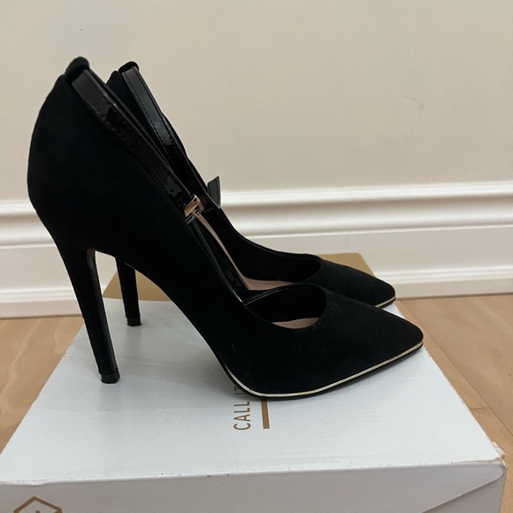 Strap heels - Picture 2 of 2